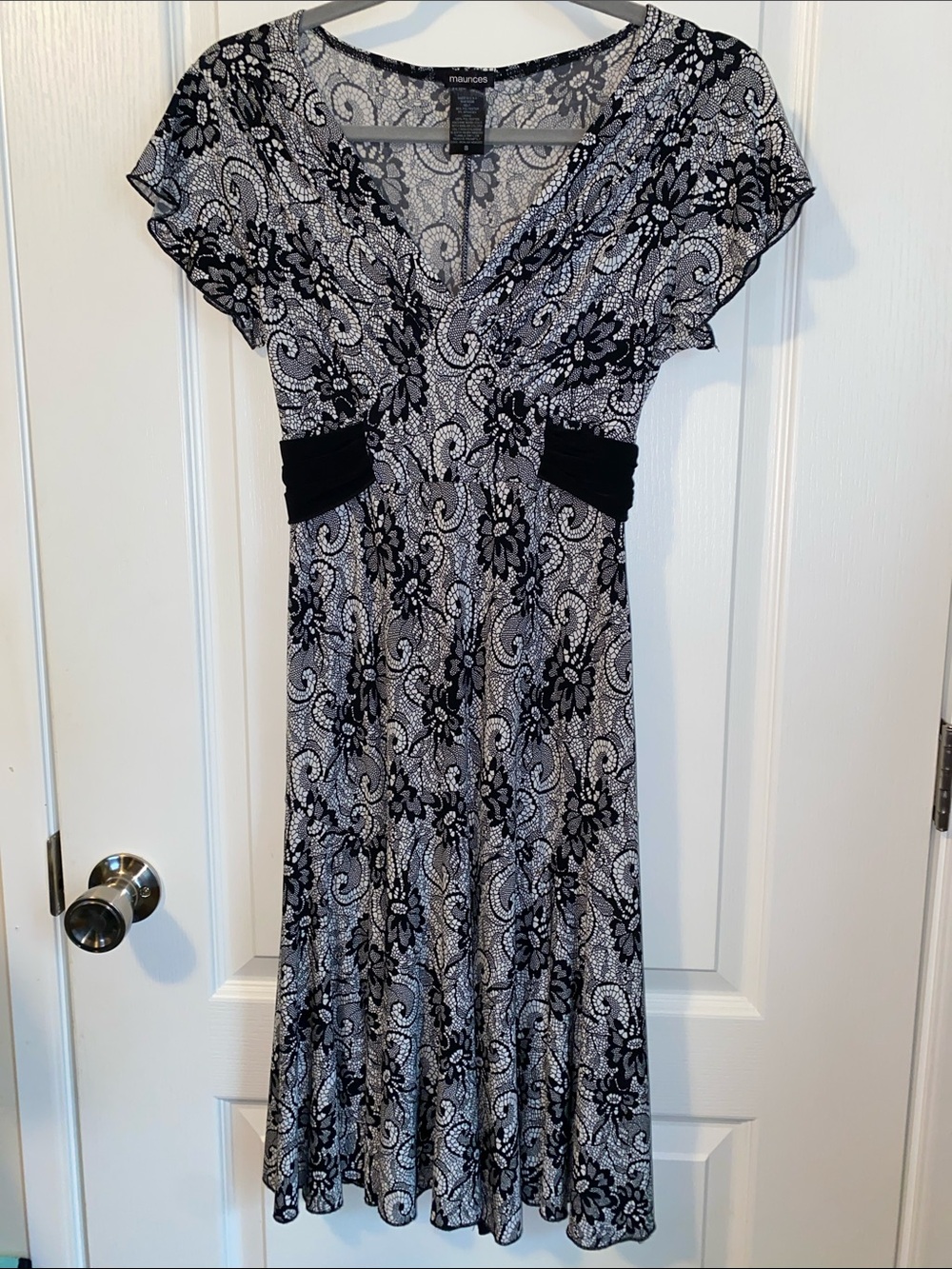 Flirty dress with a little vintage look